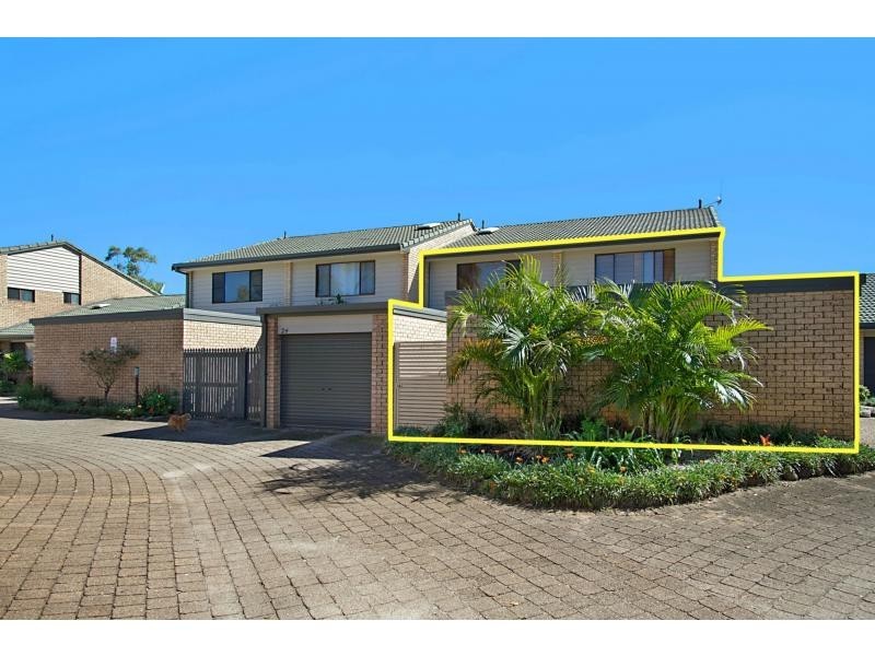 25/13 Shrike Court, Burleigh Waters QLD 4220