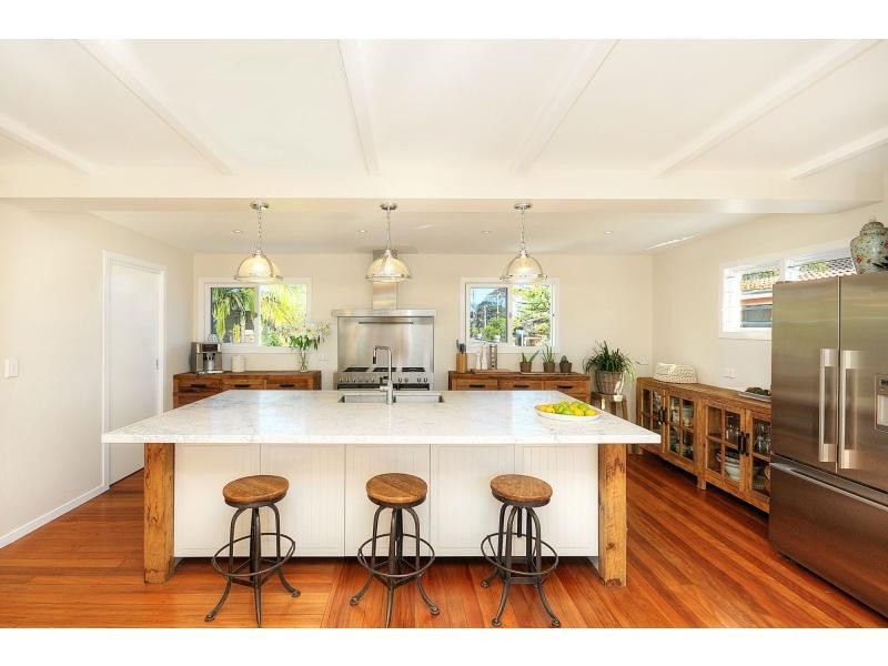 14 Murlong Crescent, Palm Beach QLD 4221