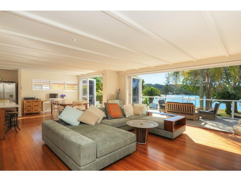 14 Murlong Crescent, Palm Beach QLD 4221