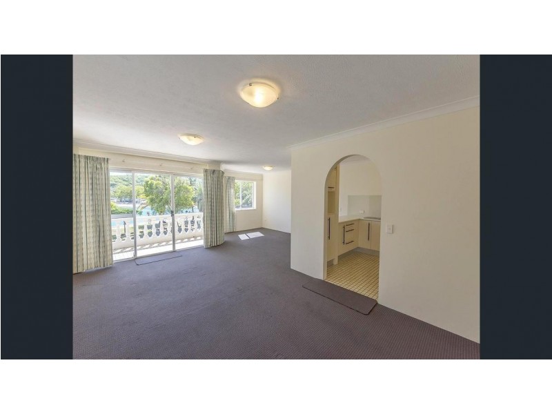 6/4 Murlong Cres, Palm Beach QLD 4221