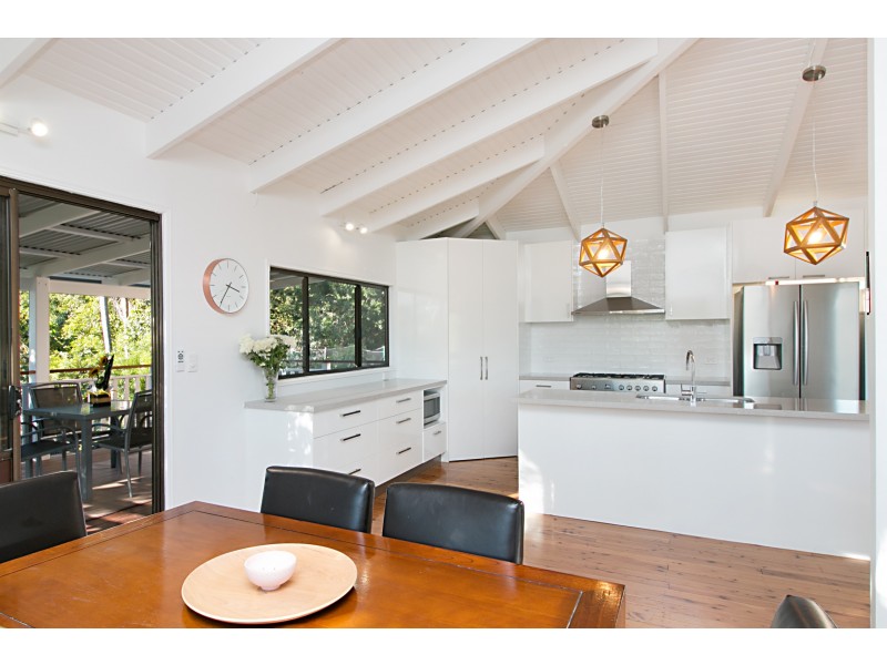 19 Alpha Ave, Currumbin QLD 4223