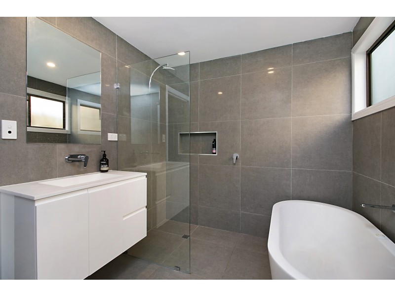 19 Alpha Ave, Currumbin QLD 4223