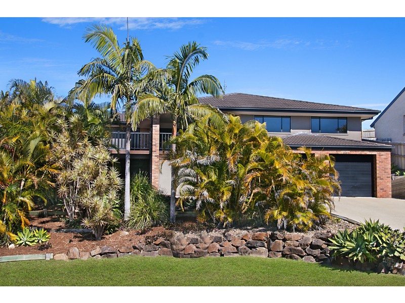 17 Tiarnna Cl, Burleigh Heads QLD 4220