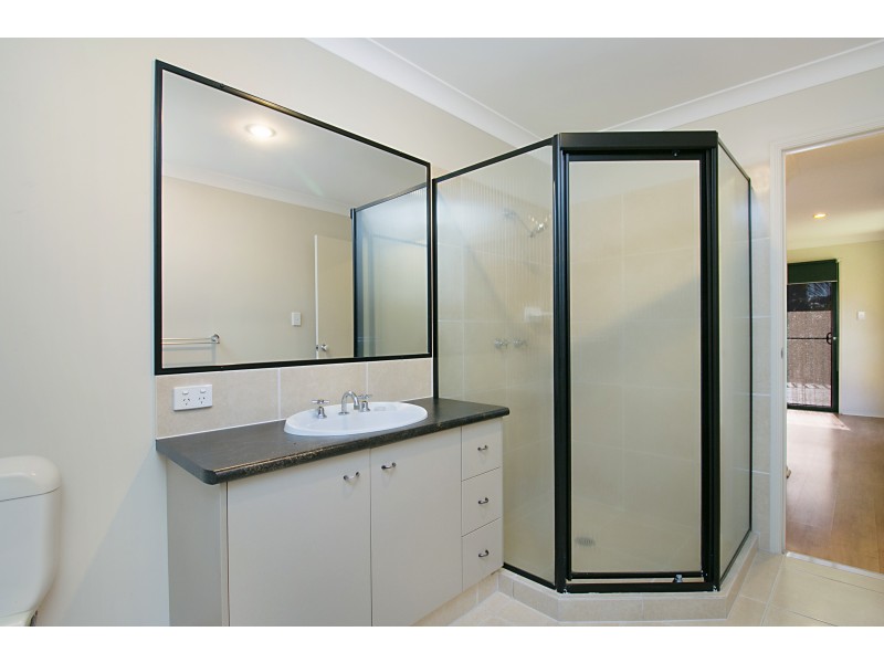 17 Tiarnna Cl, Burleigh Heads QLD 4220
