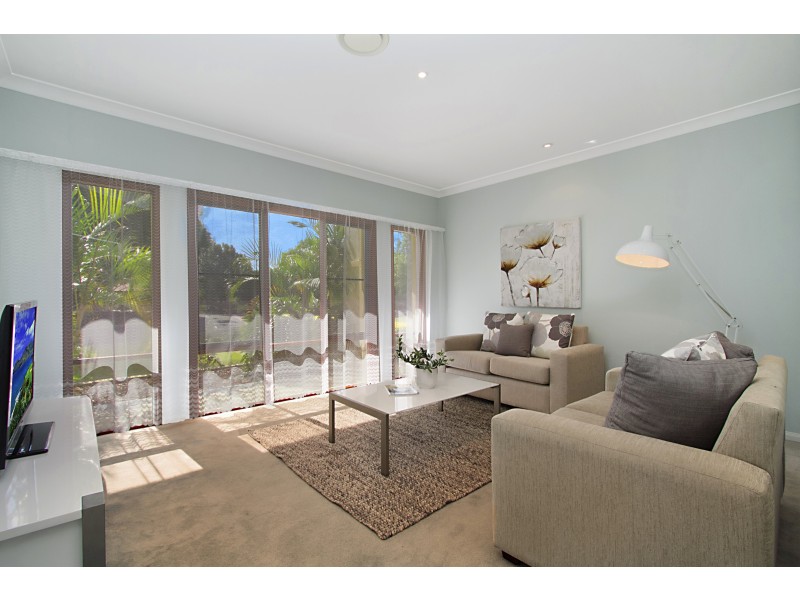 29 River Cove Pl, Helensvale QLD 4212