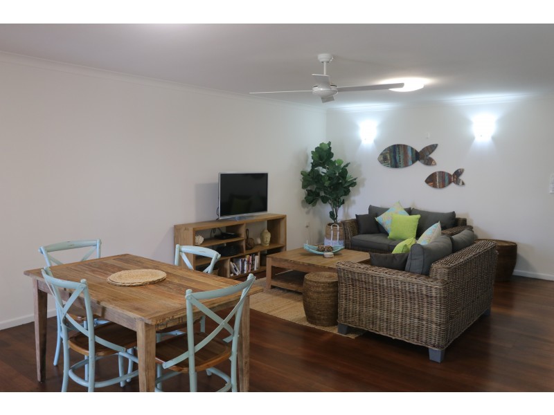 2/16 Woodgee St, Currumbin QLD 4223
