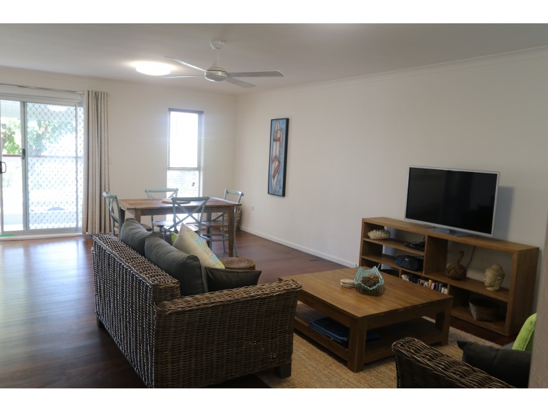 2/16 Woodgee St, Currumbin QLD 4223