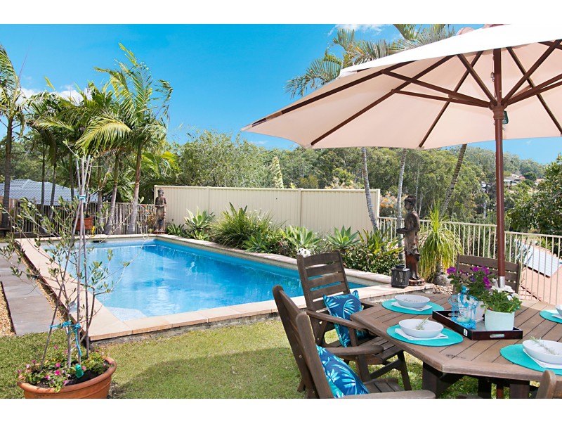 11 Tiarnna Cl, Burleigh Heads QLD 4220