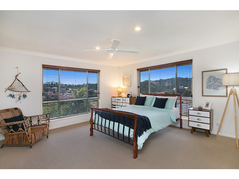 11 Tiarnna Cl, Burleigh Heads QLD 4220