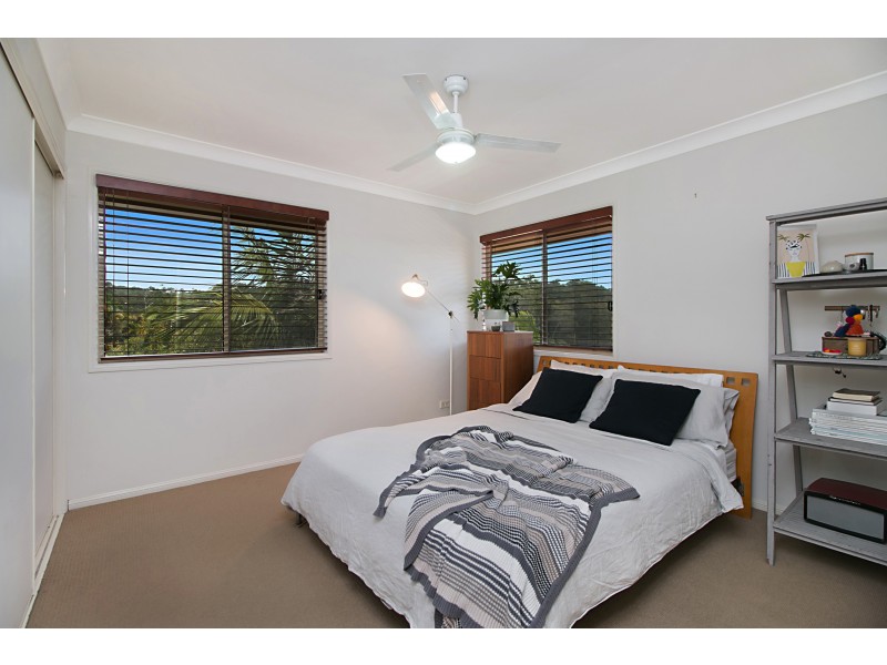 11 Tiarnna Cl, Burleigh Heads QLD 4220