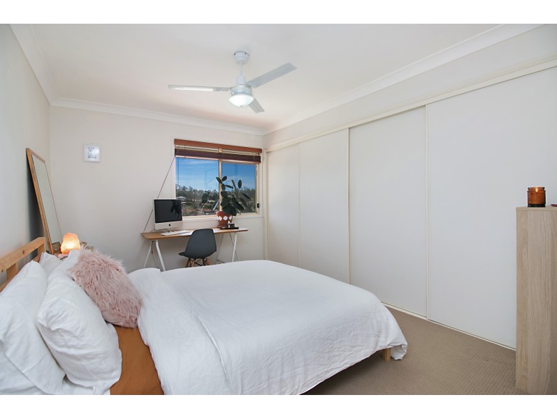 11 Tiarnna Cl, Burleigh Heads QLD 4220