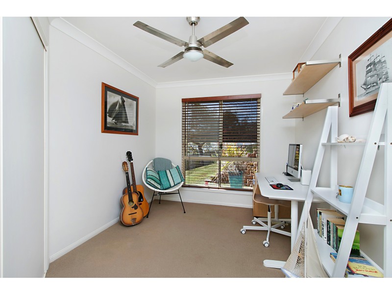 11 Tiarnna Cl, Burleigh Heads QLD 4220