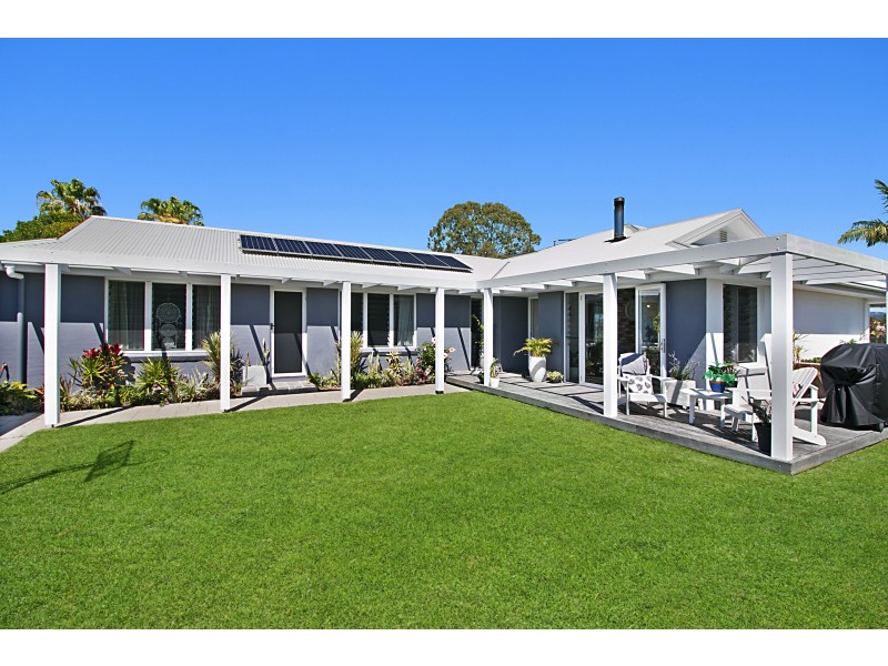 176 Acanthus Ave, Burleigh Waters QLD 4220