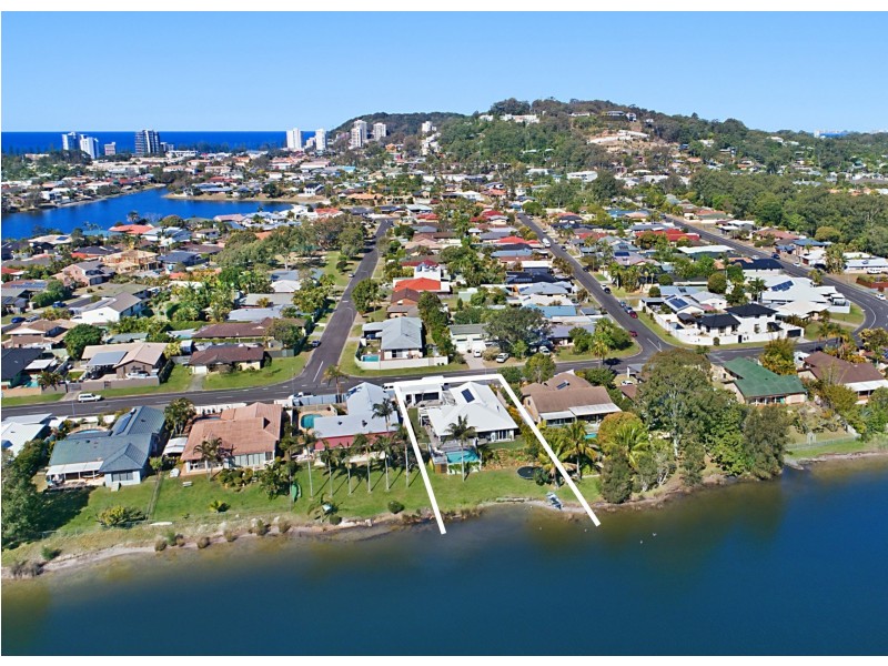 176 Acanthus Ave, Burleigh Waters QLD 4220
