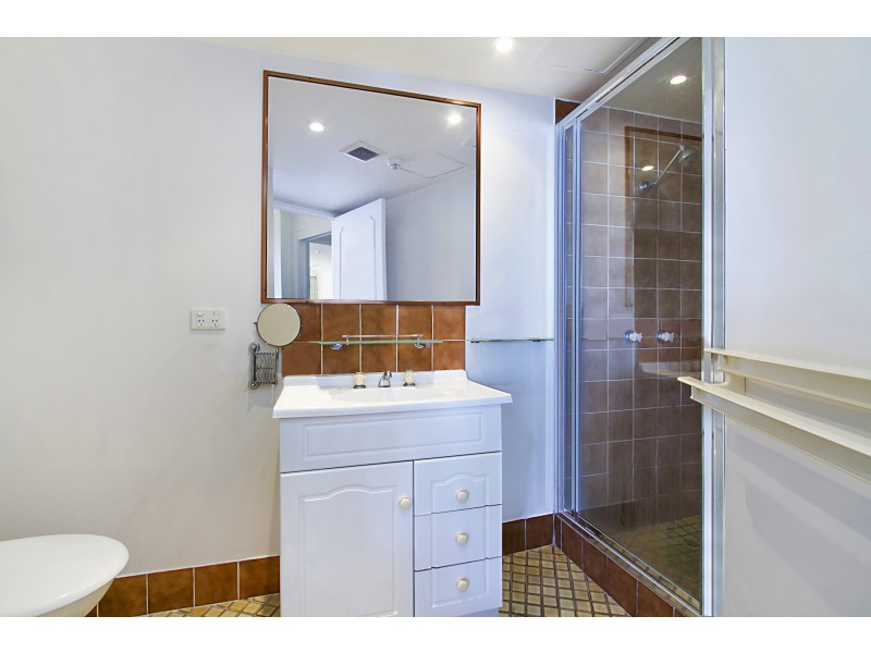 28/60 Goodwin Tce, Burleigh Heads QLD 4220