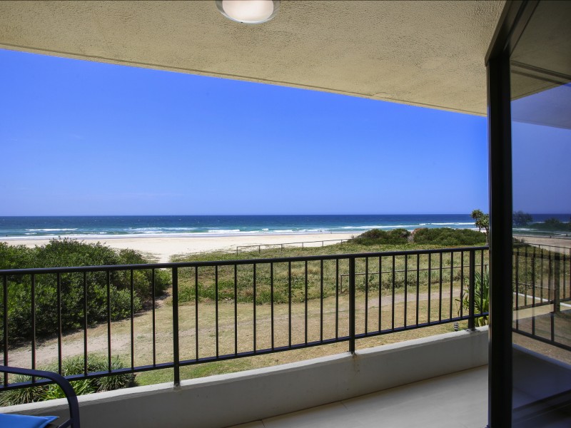 6/1495 Gold Coast Hwy, Palm Beach QLD 4221