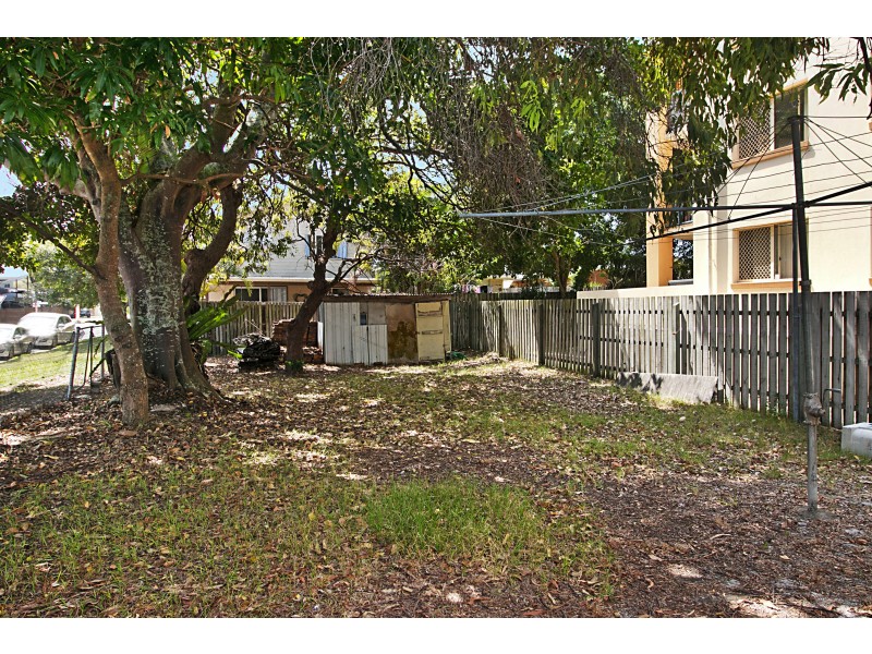 21 Twenty Fourth Ave, Palm Beach QLD 4221