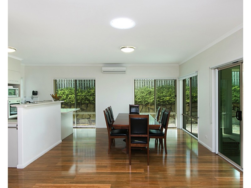 5 Kambah Pl, Reedy Creek QLD 4227