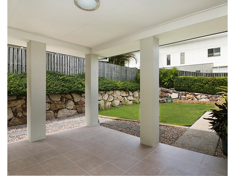 5 Kambah Pl, Reedy Creek QLD 4227