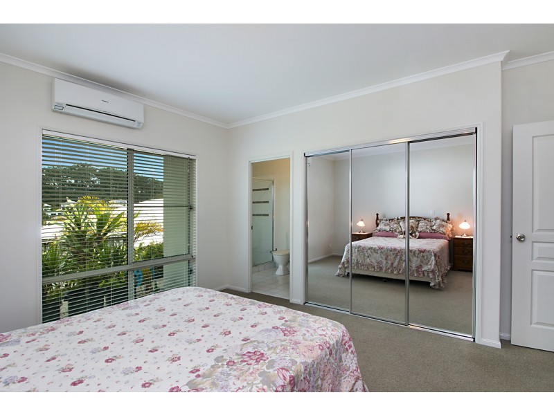 5 Kambah Pl, Reedy Creek QLD 4227