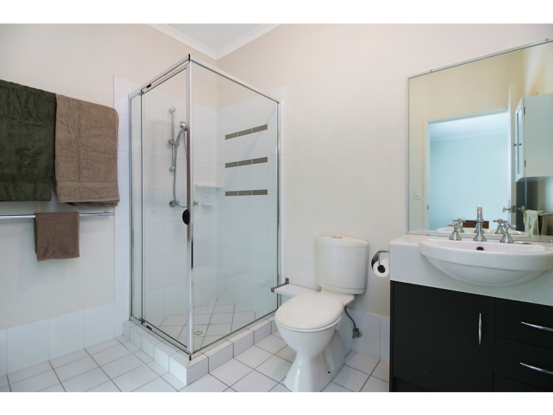 5 Kambah Pl, Reedy Creek QLD 4227