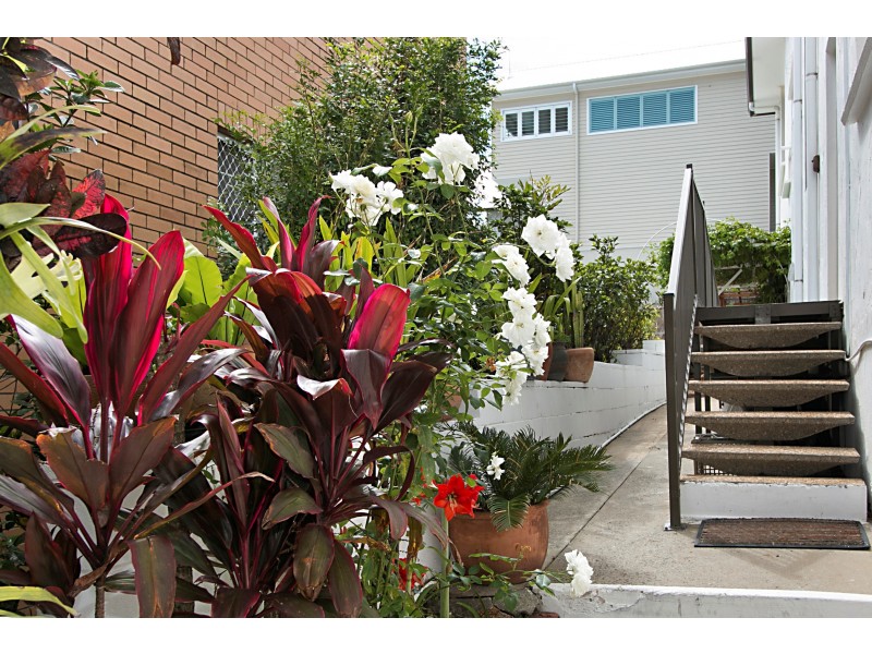 1/53 Hayle Street, Burleigh Heads QLD 4220