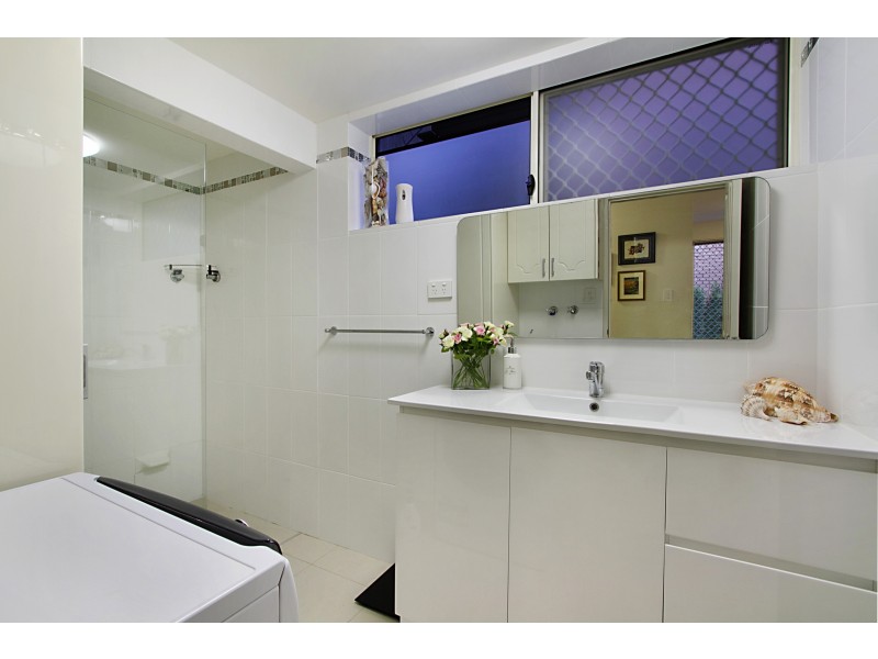 1/53 Hayle Street, Burleigh Heads QLD 4220