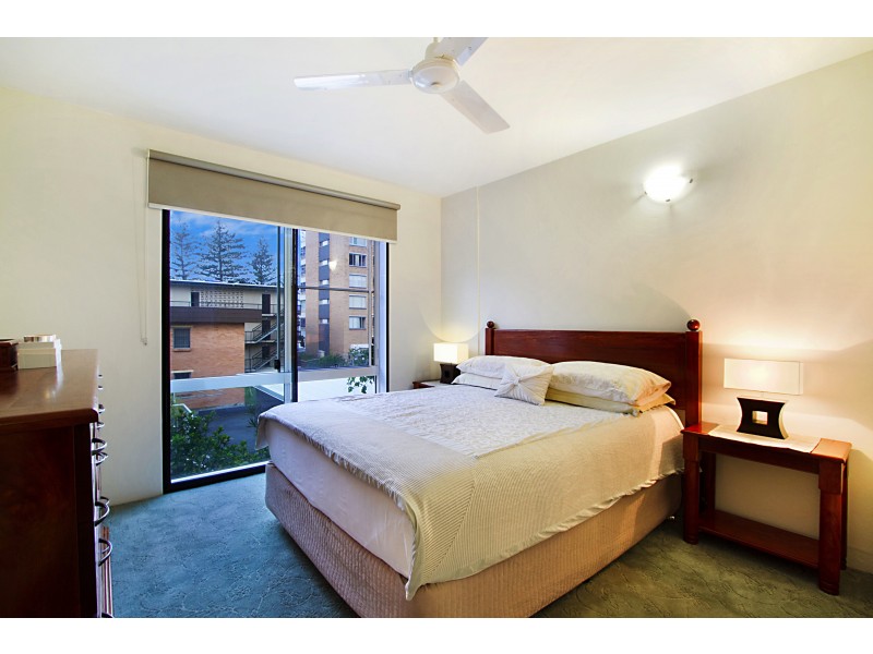 1/53 Hayle Street, Burleigh Heads QLD 4220