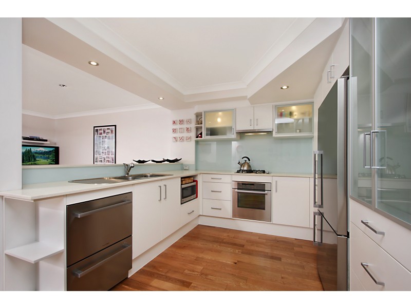 2/276 Christine Ave, Varsity Lakes QLD 4227