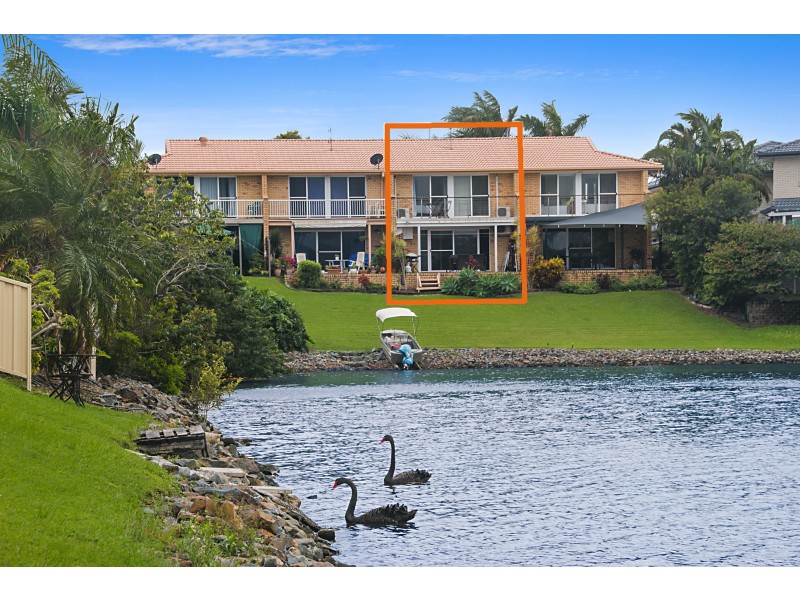 2/276 Christine Ave, Varsity Lakes QLD 4227