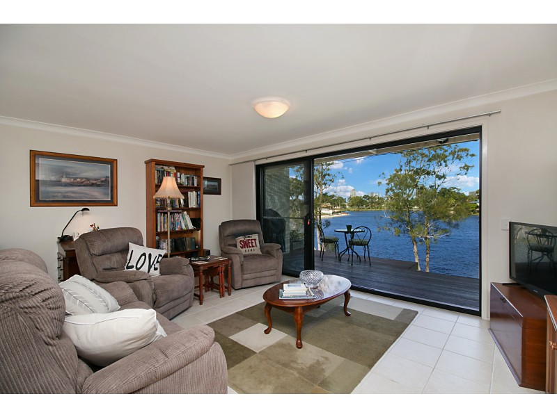 5/8-10 Sunbird St, Burleigh Waters QLD 4220