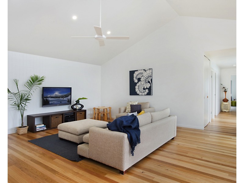 39 Fourteenth Ave, Palm Beach QLD 4221