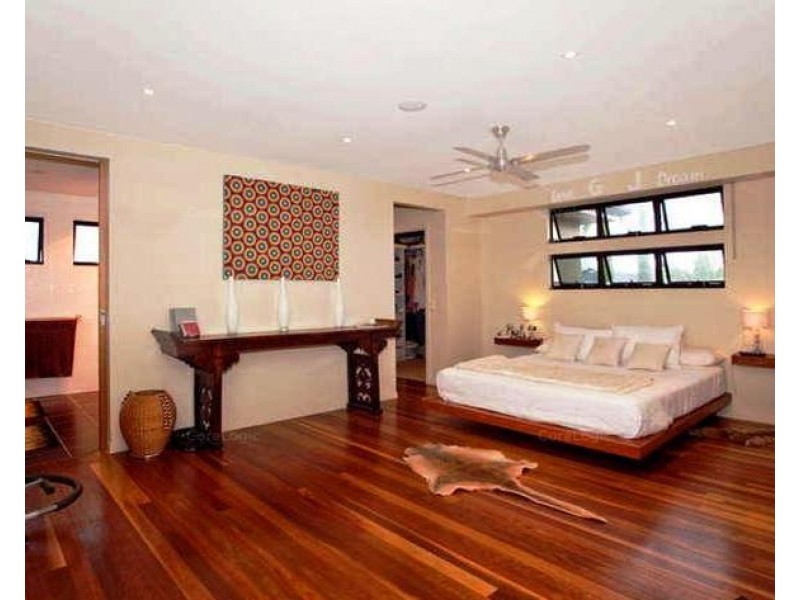 71 Burleigh St, Burleigh Heads QLD 4220