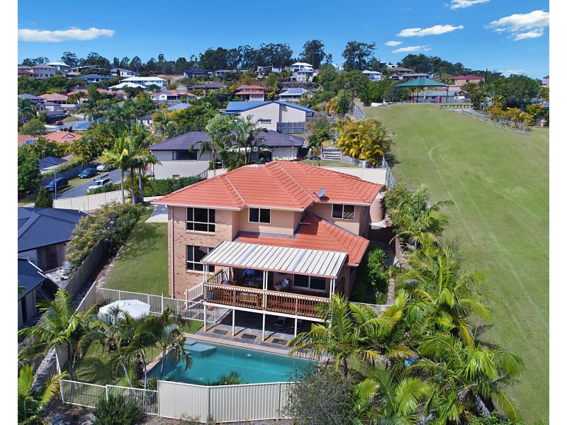 11 Tiarnna Cl, Burleigh Heads QLD 4220