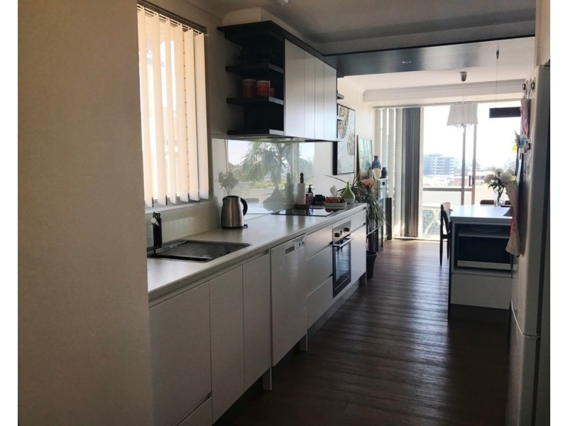 4/1 Hill Ave, Burleigh Heads QLD 4220