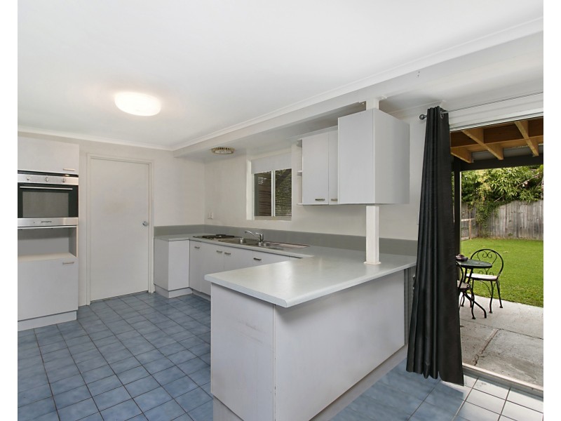 2/28 Djerral Ave, Burleigh Heads QLD 4220