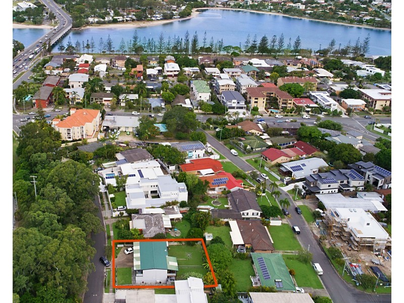 2/28 Djerral Ave, Burleigh Heads QLD 4220