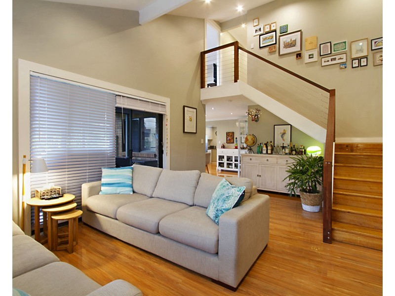 1/5 Sunbird St, Burleigh Waters QLD 4220