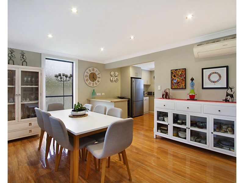 1/5 Sunbird St, Burleigh Waters QLD 4220