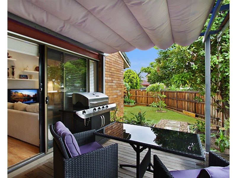 1/5 Sunbird St, Burleigh Waters QLD 4220