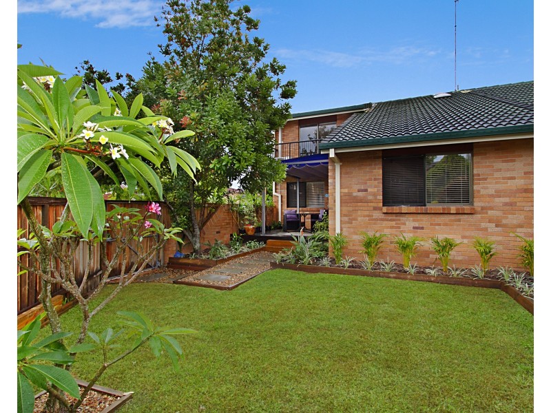 1/5 Sunbird St, Burleigh Waters QLD 4220