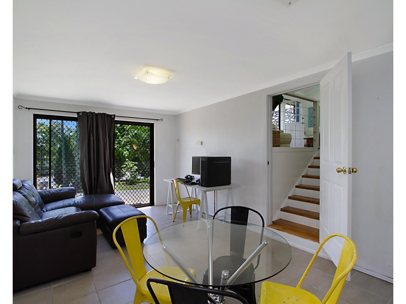 98 West Burleigh Rd, Burleigh Heads QLD 4220