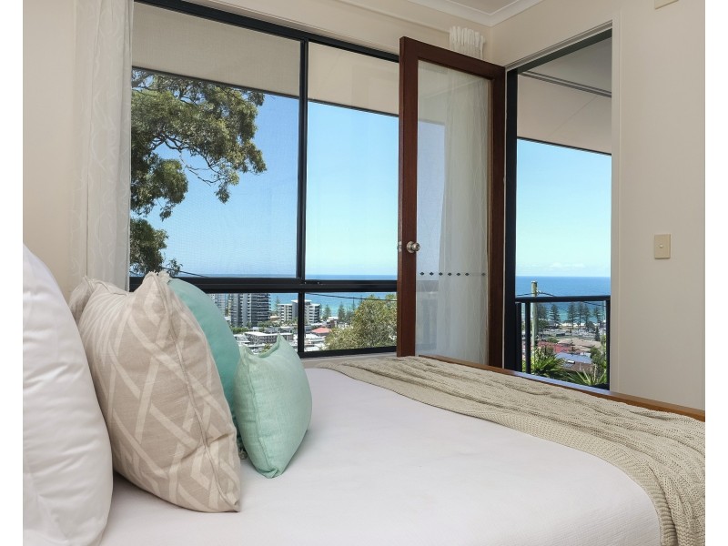 2/48 Hill Ave, Burleigh Heads QLD 4220