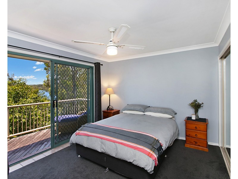 24/21 Regensberg Cl, Varsity Lakes QLD 4227