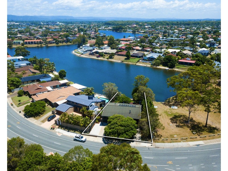 188 Burleigh St, Burleigh Waters QLD 4220