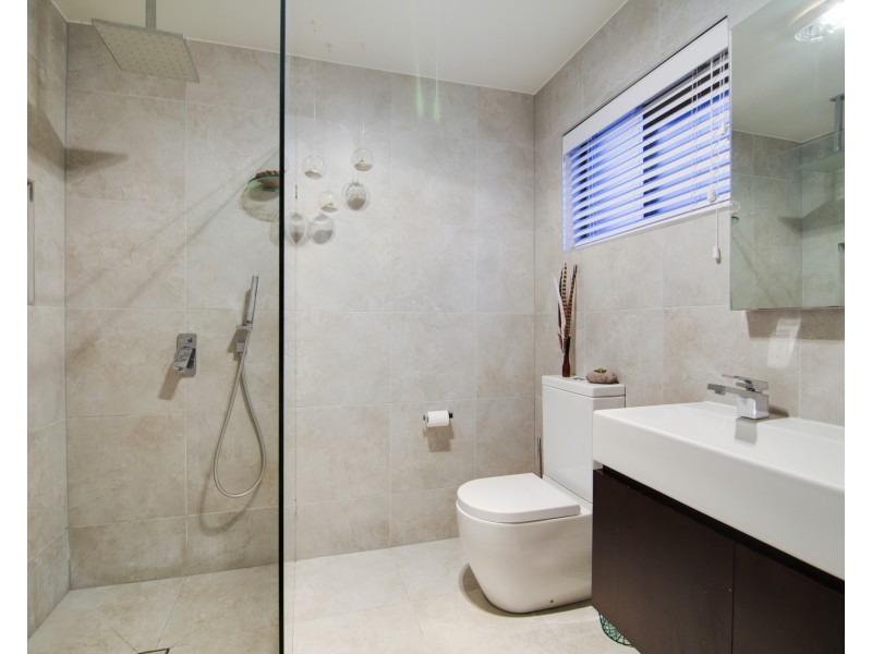 188 Burleigh St, Burleigh Waters QLD 4220