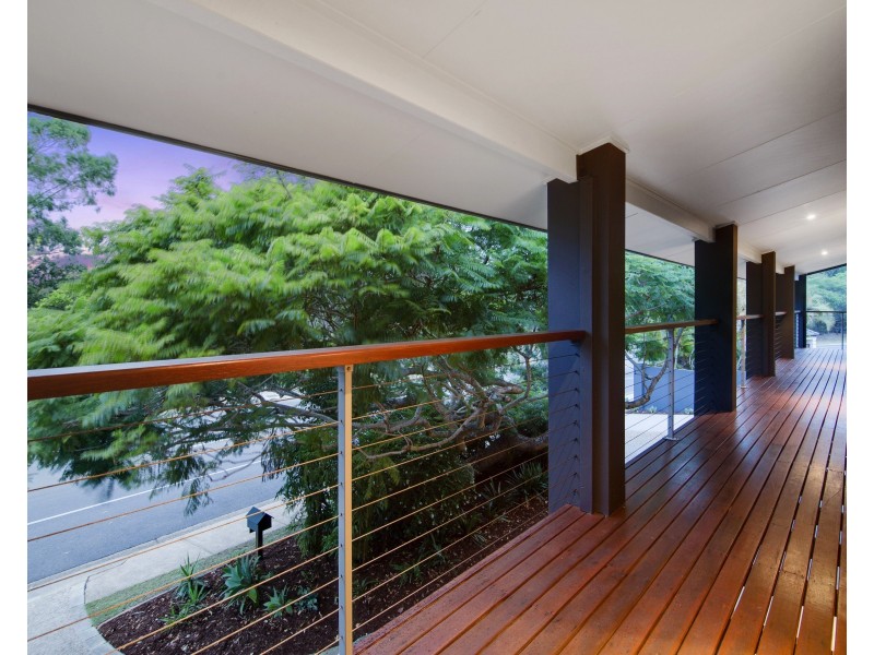 188 Burleigh St, Burleigh Waters QLD 4220