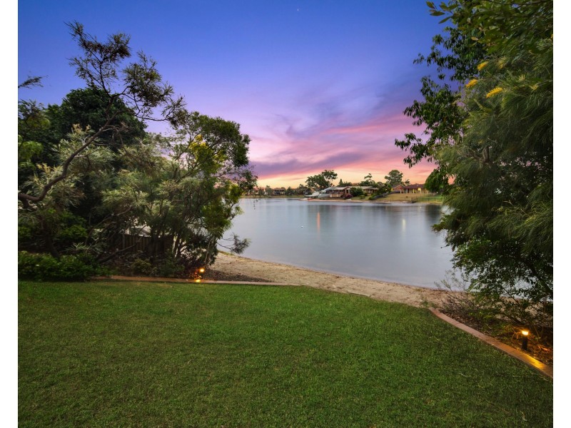 188 Burleigh St, Burleigh Waters QLD 4220