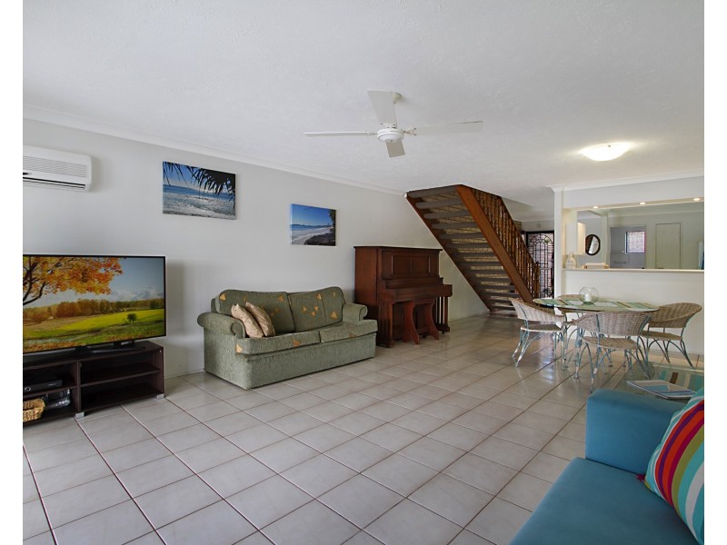 37/11 Shrike Court, Burleigh Waters QLD 4220