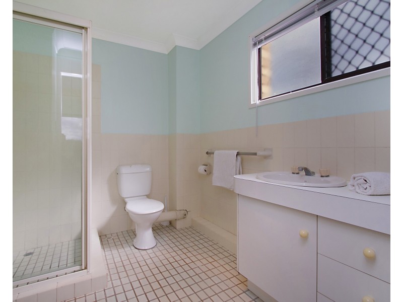 37/11 Shrike Court, Burleigh Waters QLD 4220